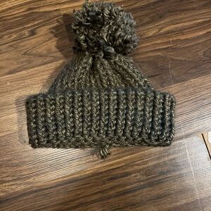 Chunky Knit Pom Pom Beanie